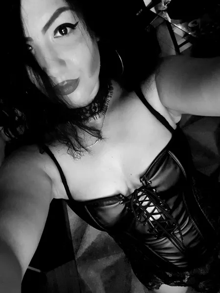 Live sex webcam photo for GoddessOfDeadh #1880057
