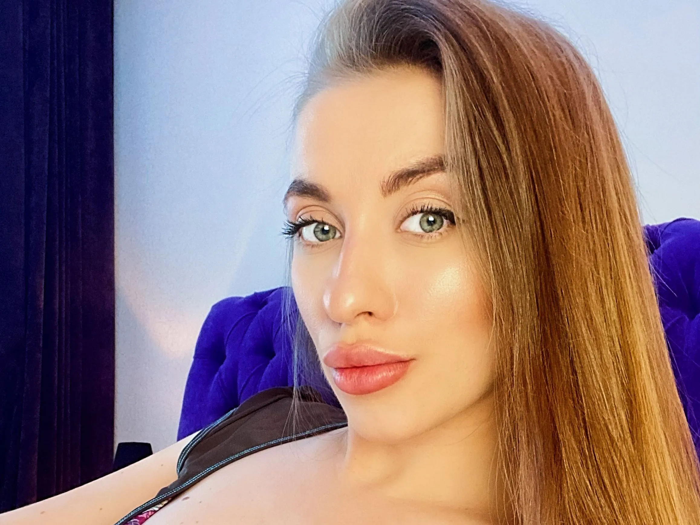 Live sex webcam photo for VictoriaBoo #2178152