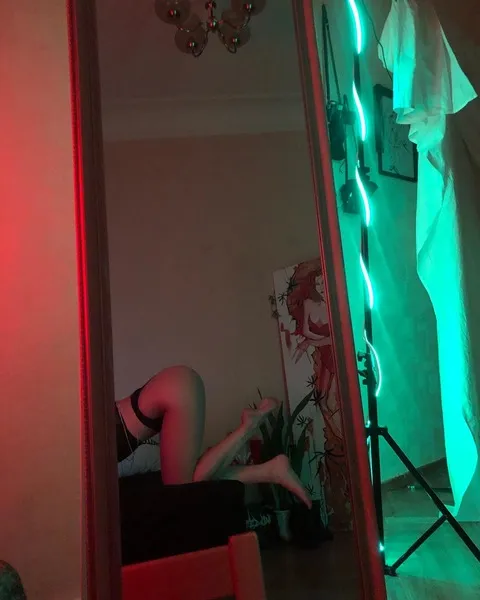 Live sex webcam photo for LisaGingerBread #2867423