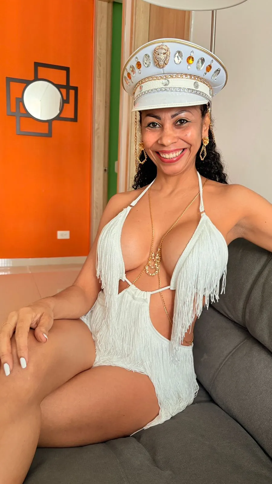 Live sex webcam photo for KarenDuval #7252449