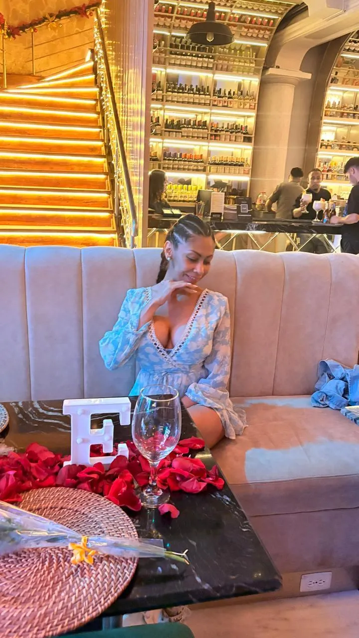 Live sex webcam photo for KarenDuval #7252424