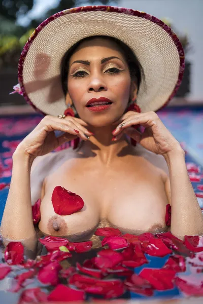 Live sex webcam photo for KarenDuval #7252052