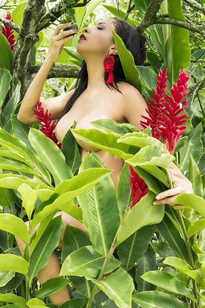 Live sex webcam photo for KarenDuval #7251876