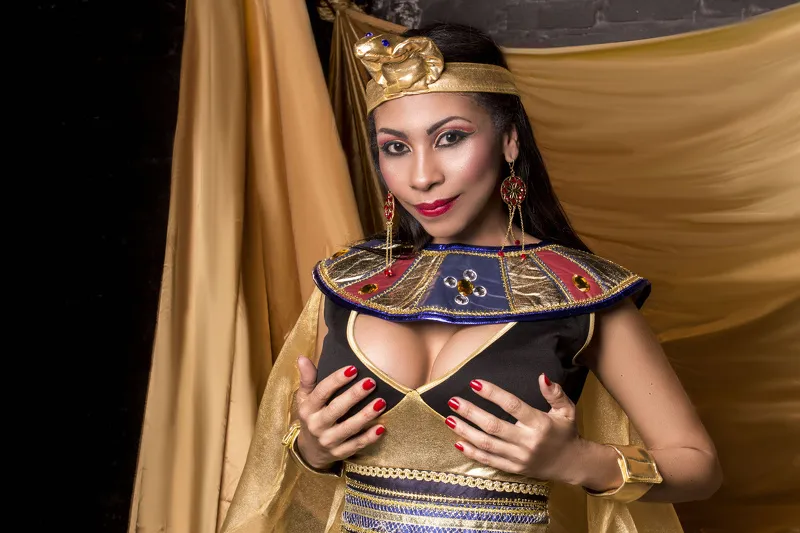 Live sex webcam photo for KarenDuval #7251546