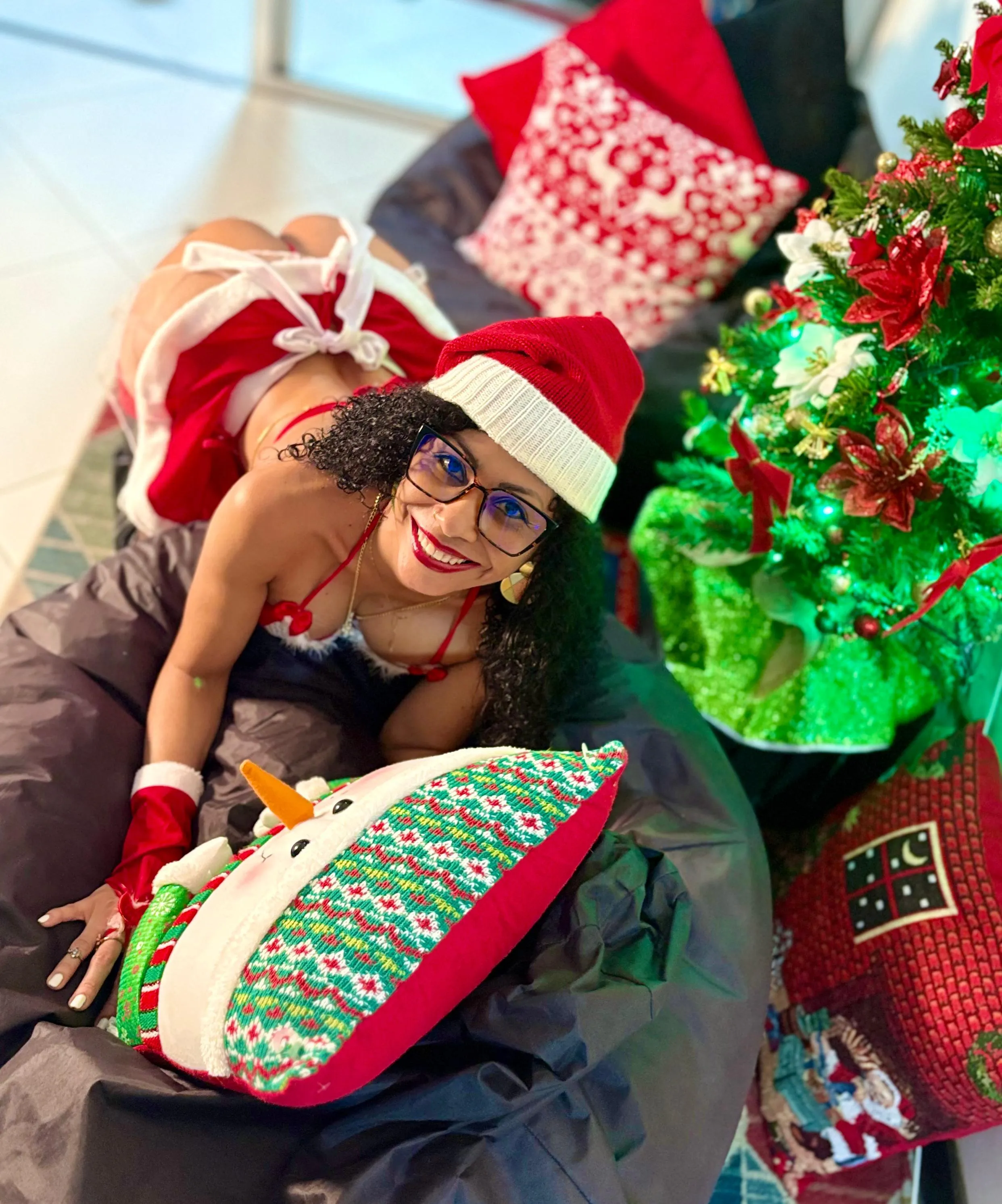 Live sex webcam photo for KarenDuval #7252478