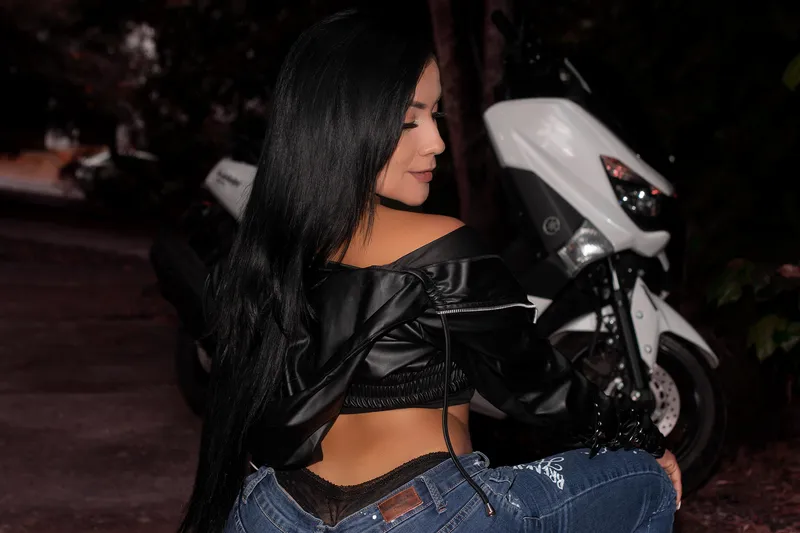 Live sex webcam photo for VioletKingx #1701067