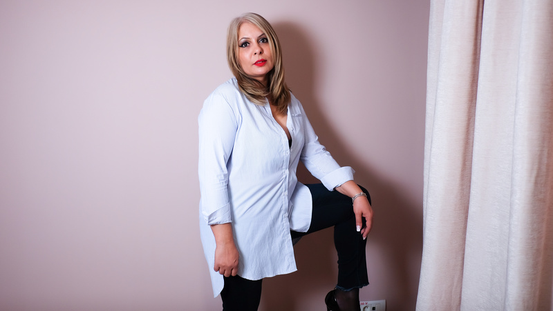 Live sex webcam photo for SweetBlondeQueen #1842606