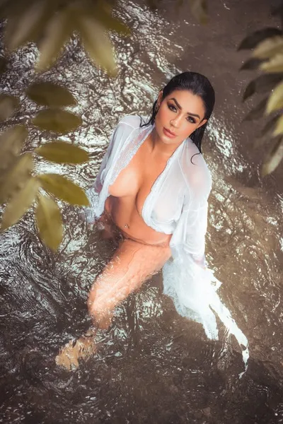 Live sex webcam photo for EmilyCurtis #5527265