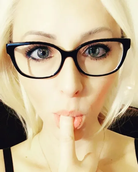 Live sex webcam photo for Vanessa_Stone #1701202