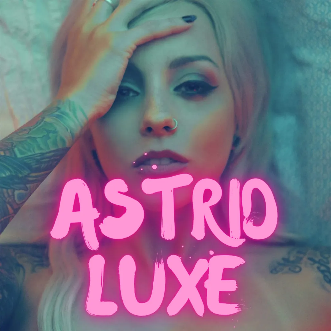 Live sex webcam photo for AstridLuxe #7487652