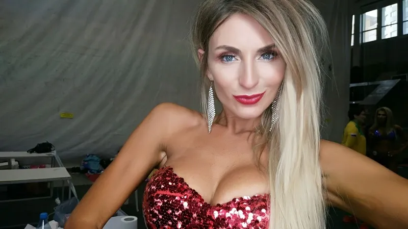 Live sex webcam photo for HelenWildKat #1825182