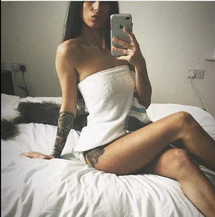 Live sex webcam photo for Inkedgirluk #7484291
