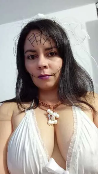 Live sex webcam photo for Katerlineex #3672224