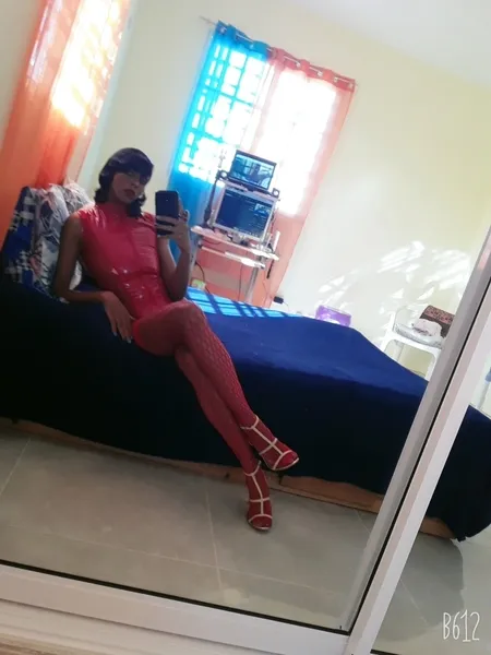 Live sex webcam photo for Wildbarbie69 #1688301
