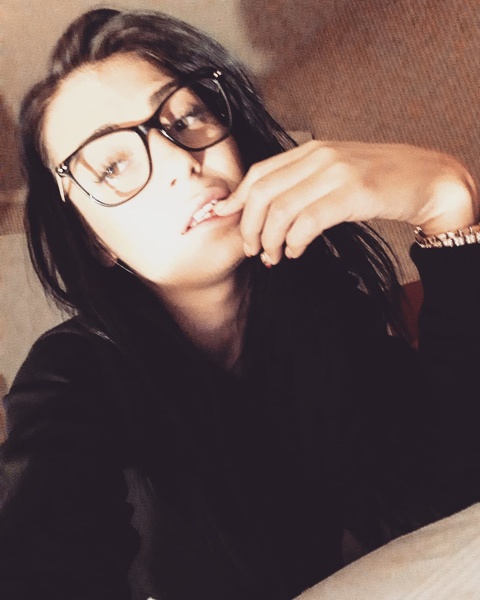 Live sex webcam photo for SelenneNoir #2134976