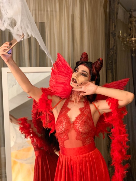 Live sex webcam photo for SelenneNoir #2135069