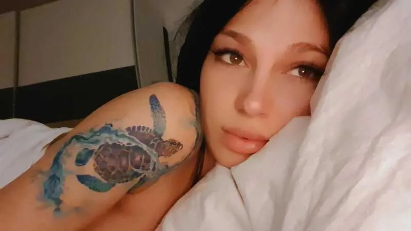 Live sex webcam photo for SelenneNoir #4111100