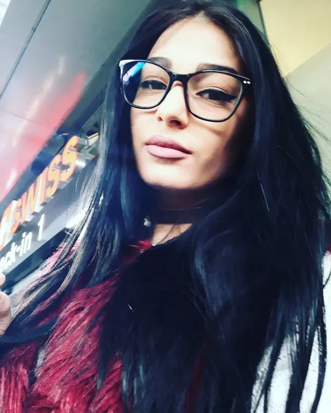 Live sex webcam photo for SelenneNoir #2134977