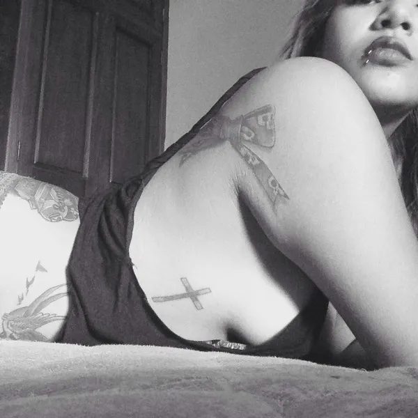 Live sex webcam photo for RACHELLX #1990243