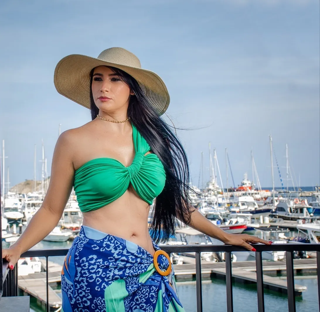 Live sex webcam photo for GemmaSanders #7486100