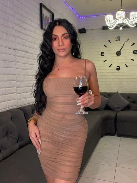 Live sex webcam photo for xXQueenOfDesireTsXx #3202748