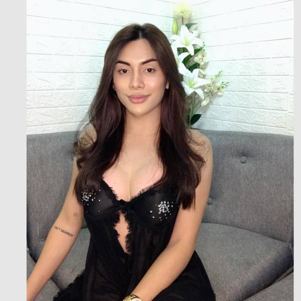 Live sex webcam photo for xXQueenOfDesireTsXx #1690185