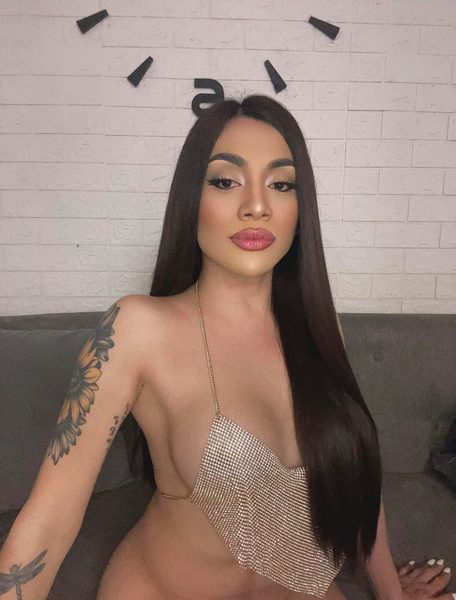 Live sex webcam photo for xXQueenOfDesireTsXx #3192882