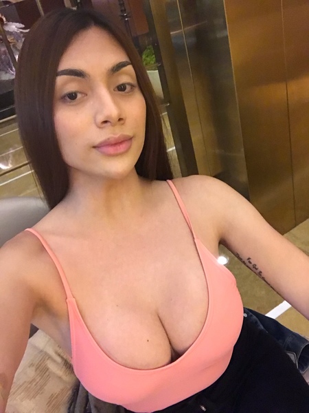 Live sex webcam photo for xXQueenOfDesireTsXx #1690193