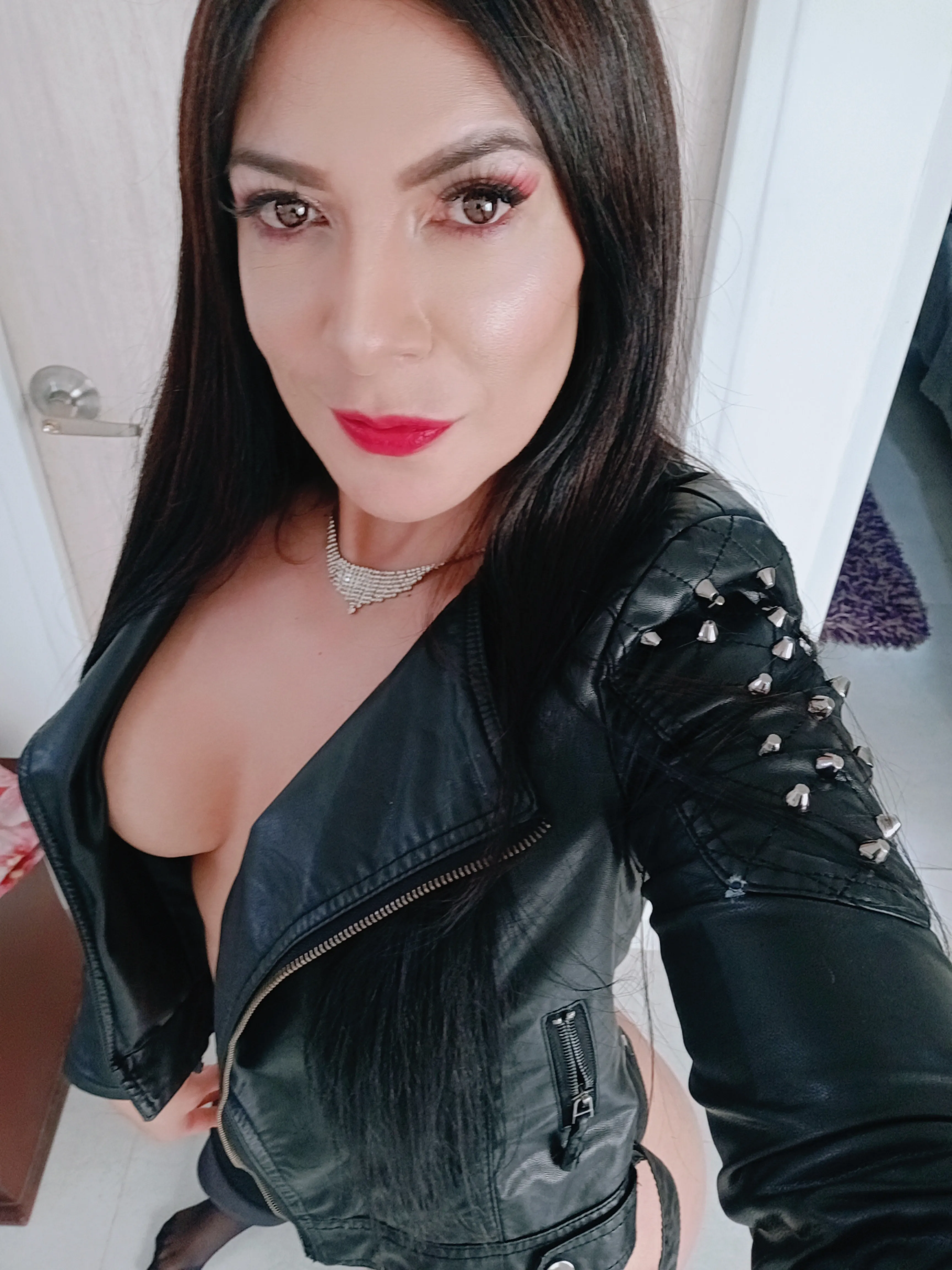 Live sex webcam photo for Jtaylor82 #7846460