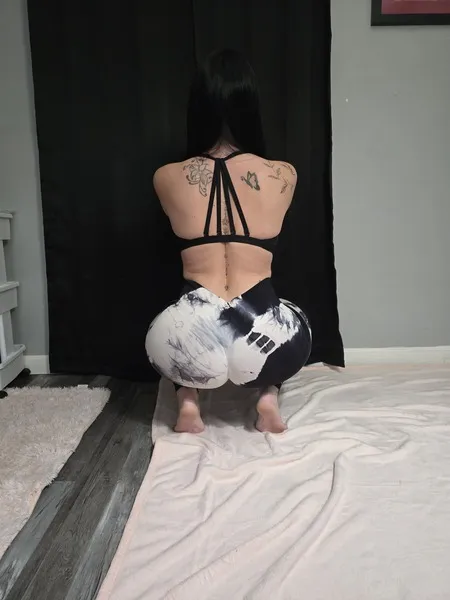 Live sex webcam photo for Ariannamae18 #7921347