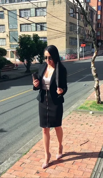 Live sex webcam photo for PrettyVioletta #1767601