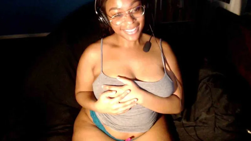 Live sex webcam photo for LexiJayneX #943531