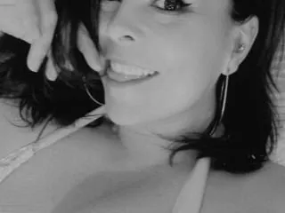 Live sex webcam photo for Boredhousewifex #5999512