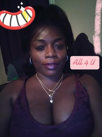 Live sex webcam photo for Shaylaluvu #2414804