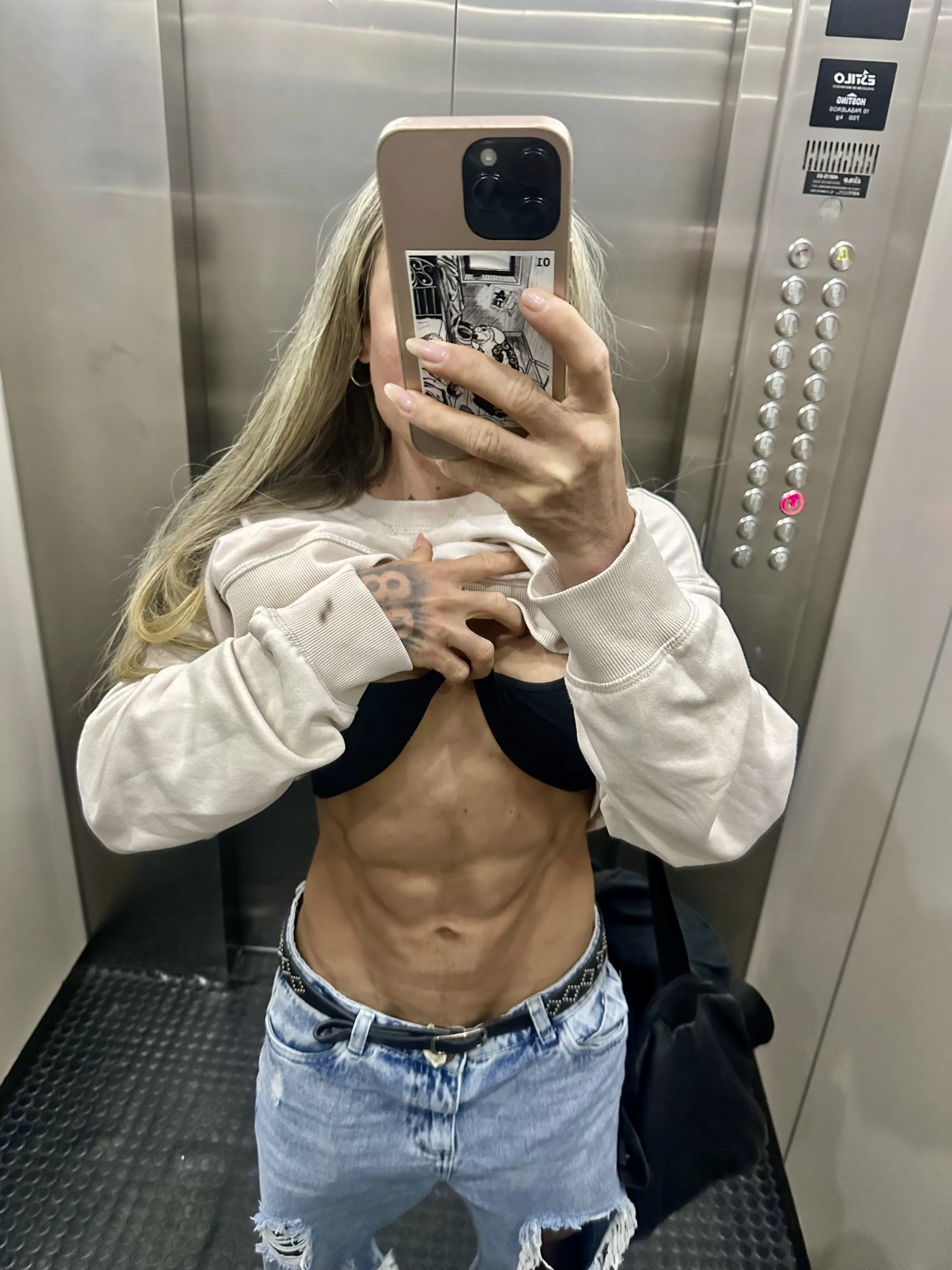 Live sex webcam photo for SofiaBorton #8313762