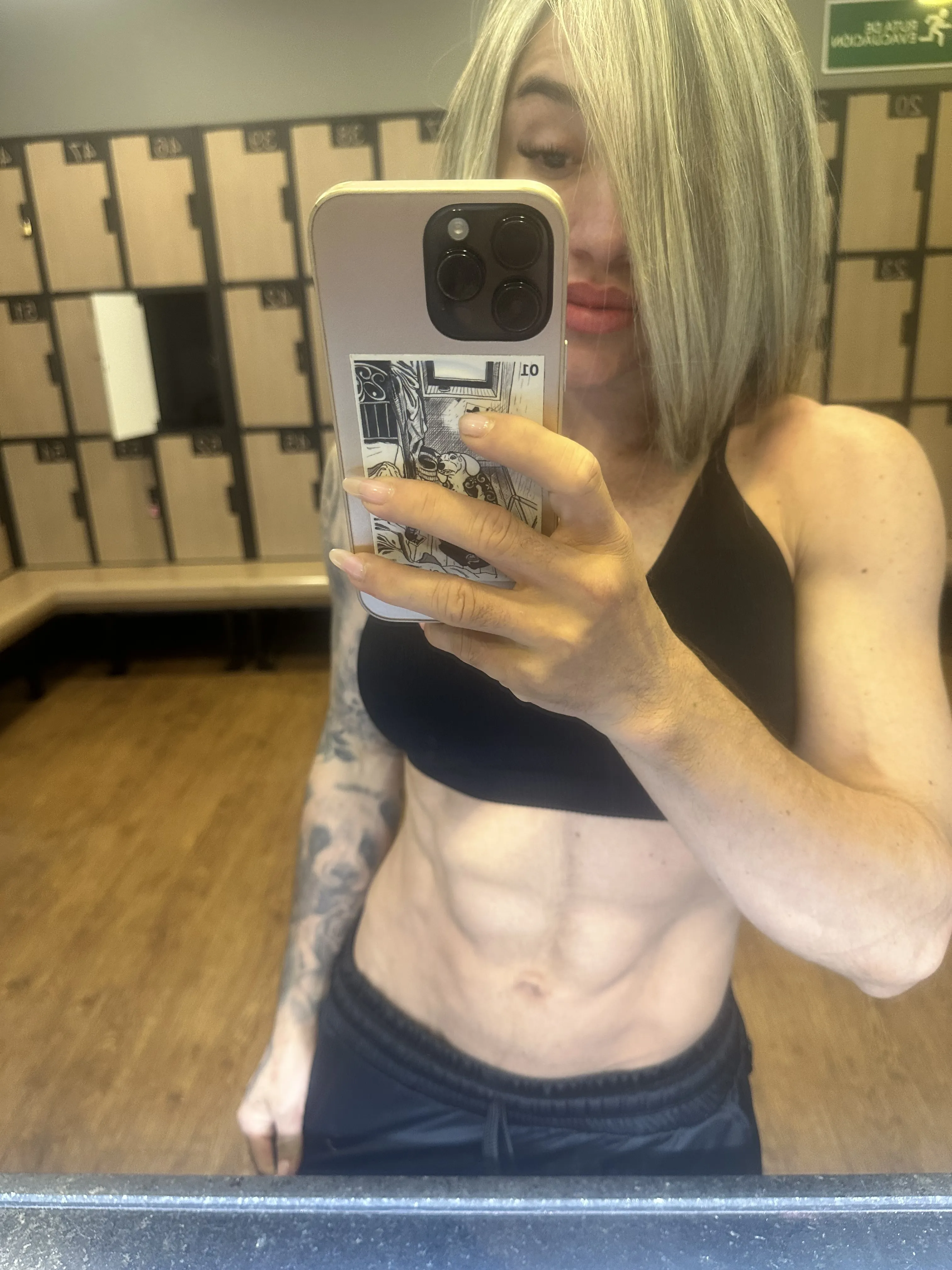 Live sex webcam photo for SofiaBorton #8313765