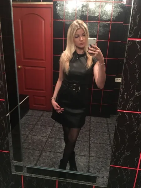 Live sex webcam photo for Sweety_AngelX #2098350