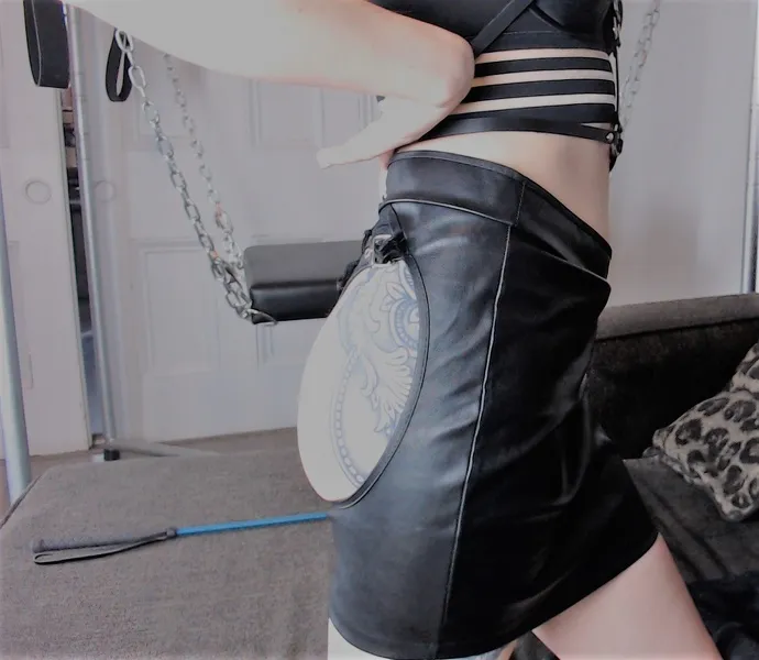 Live sex webcam photo for GoddessValkyrieRose #7845413