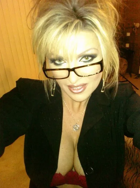 Live sex webcam photo for TyleneBuck #7374739