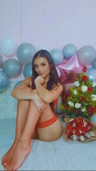 Live sex webcam photo for Nicole_Stone #6263299