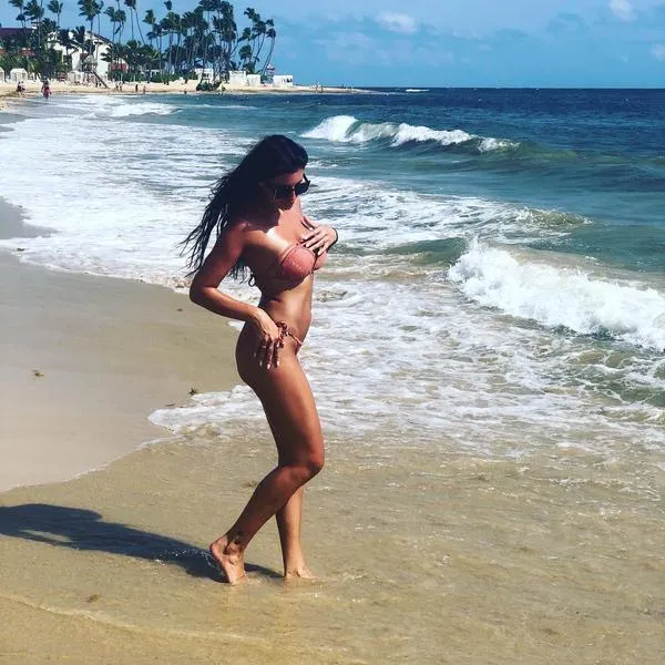 Live sex webcam photo for YvonneRiley #2412144