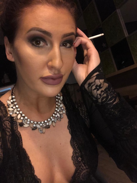 Live sex webcam photo for YvonneRiley #1859744