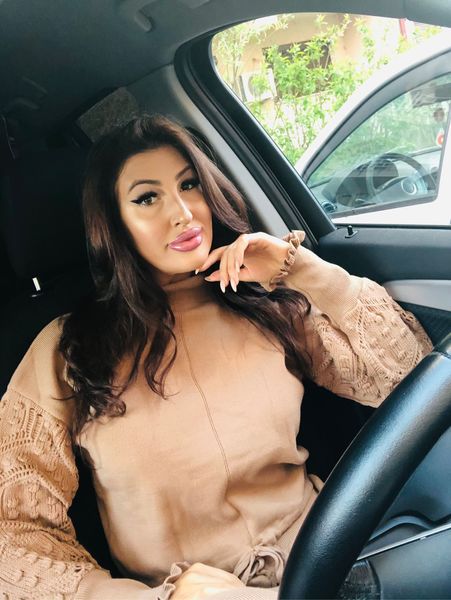 Live sex webcam photo for YvonneRiley #2083506