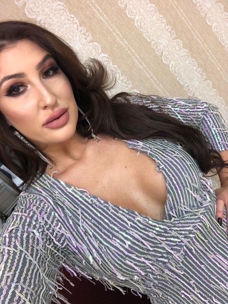 Live sex webcam photo for YvonneRiley #1859732