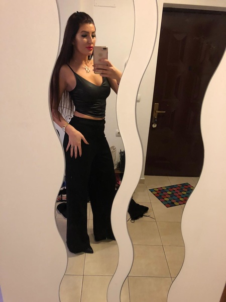 Live sex webcam photo for YvonneRiley #1859726