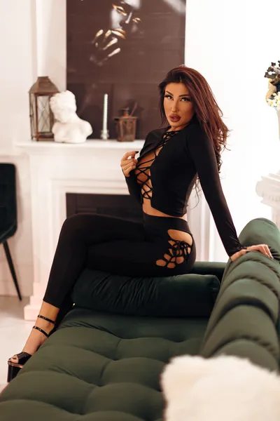 Live sex webcam photo for YvonneRiley #3096196