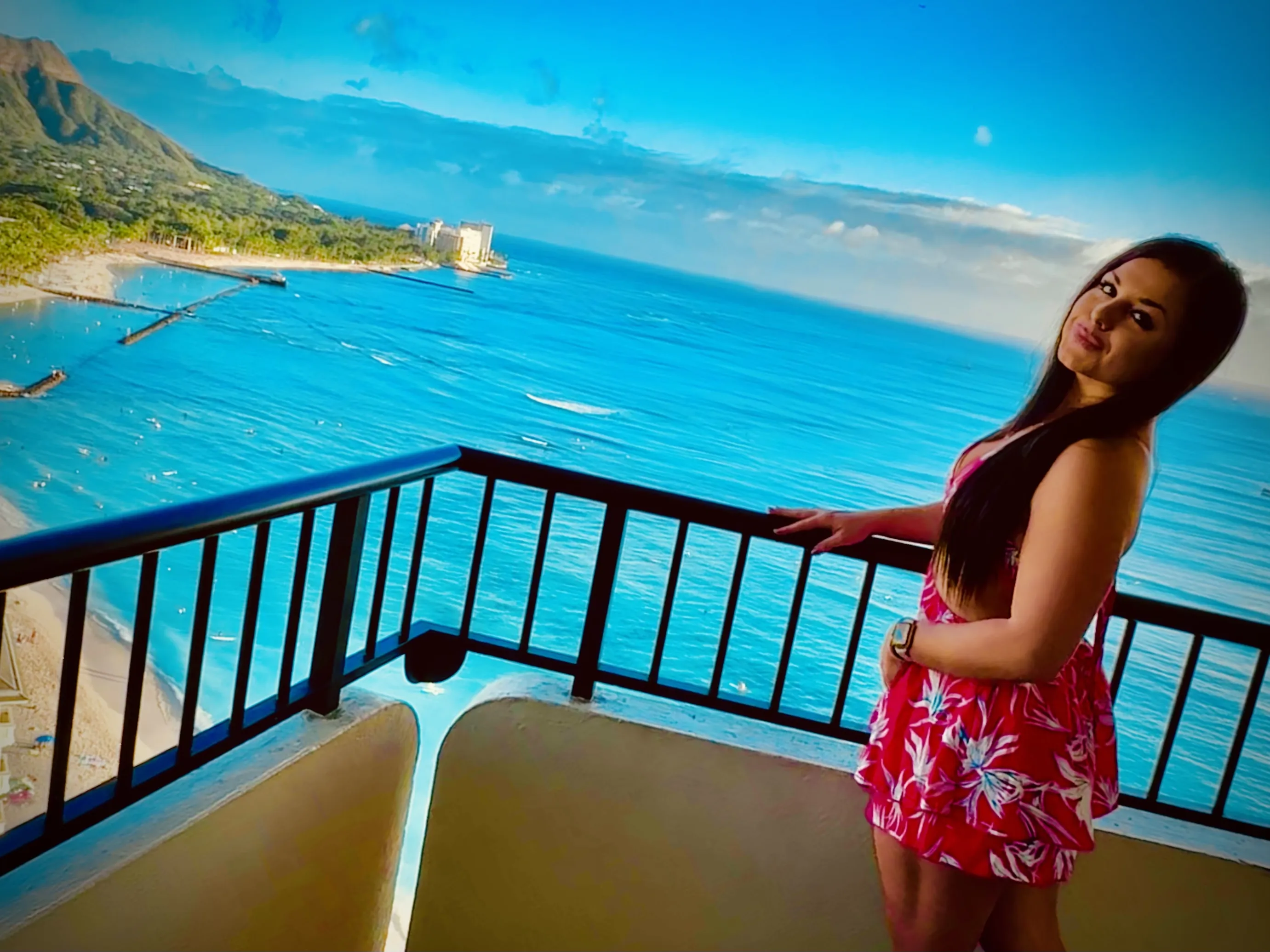 Live sex webcam photo for AriaMae #7405891