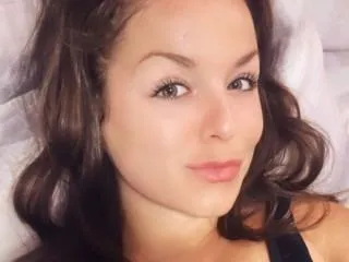 Live sex webcam photo for AriaMae #6284439