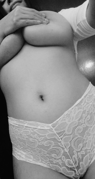 Live sex webcam photo for JoanApril #1979394