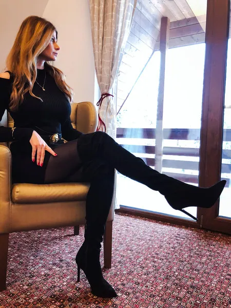 Live sex webcam photo for MISTRESSNYLONS #7791612